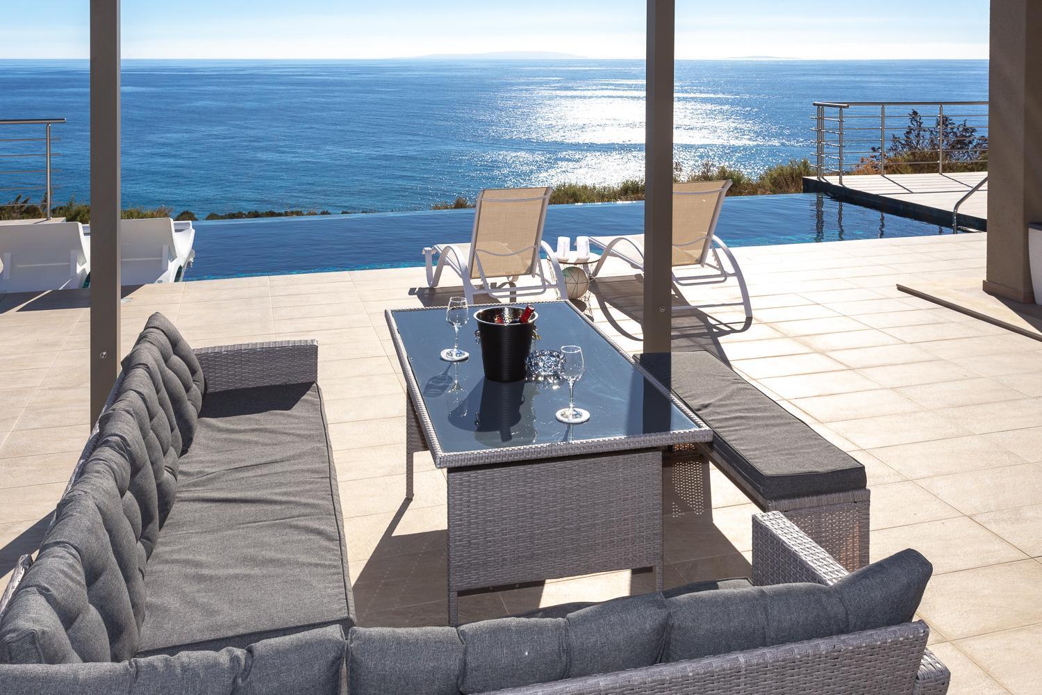 Olive And Aloe Villas Nomikiana Ngoại thất bức ảnh